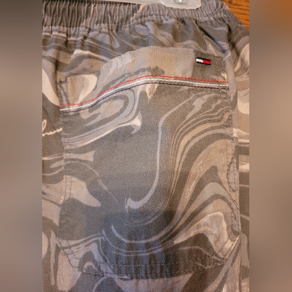 Tommy Hilfiger pants - Picture 4 of 5